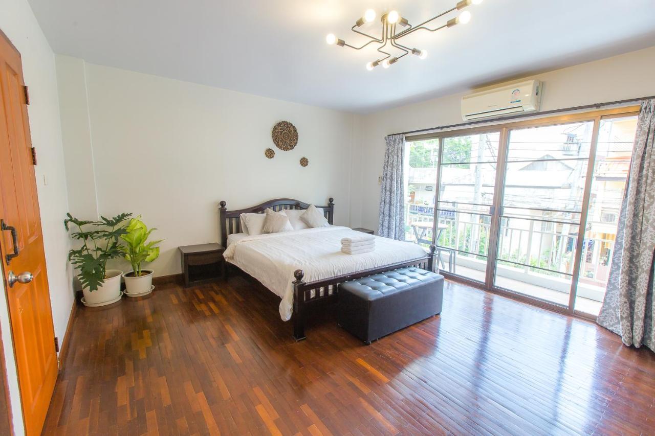 The Little Siri Otel Chiang Mai Dış mekan fotoğraf