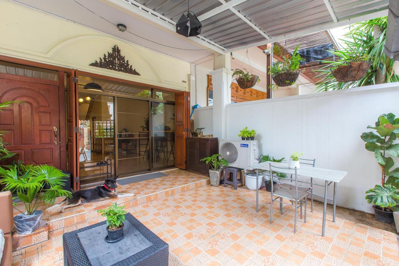 The Little Siri Otel Chiang Mai Dış mekan fotoğraf