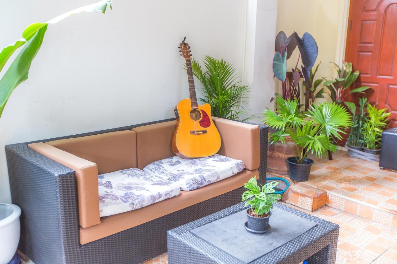 The Little Siri Otel Chiang Mai Dış mekan fotoğraf
