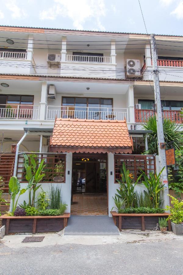 The Little Siri Otel Chiang Mai Dış mekan fotoğraf