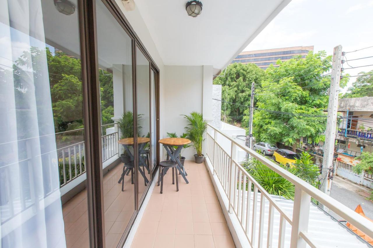 The Little Siri Otel Chiang Mai Dış mekan fotoğraf